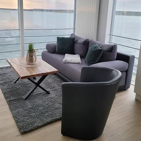 Schwimmende Ferienwohnung Rooftop 13 * Elsterheide