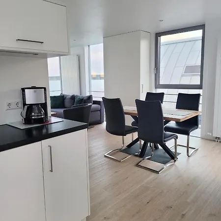 Schwimmende Ferienwohnung Rooftop 13 Apartman Elsterheide